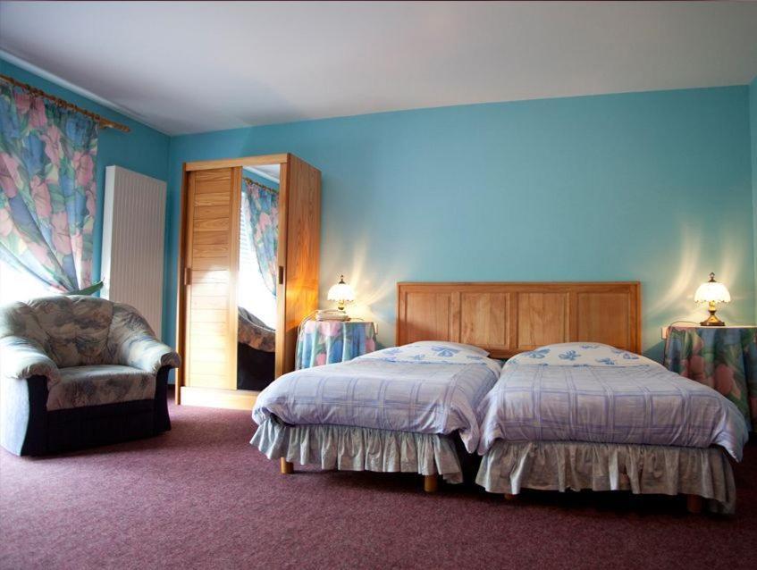 Aux Deux Clefs Hotel Petersbach Room photo